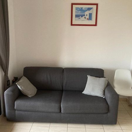 Appartement 2 Chambres Avec Piscine Face A La Mer A La Coudouliere Six-Fours-les-Plages Buitenkant foto