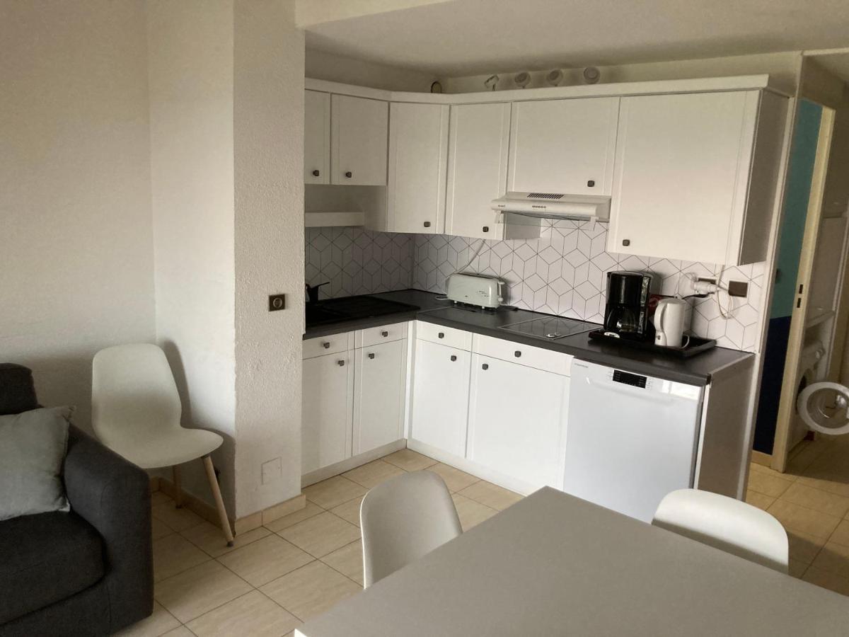 Appartement 2 Chambres Avec Piscine Face A La Mer A La Coudouliere Six-Fours-les-Plages Buitenkant foto